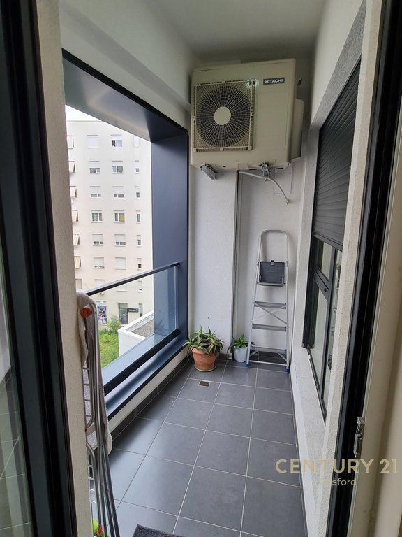 2+1 APARTMENT FOR RENT, AT THE "KONTAKT" COMPLEX!