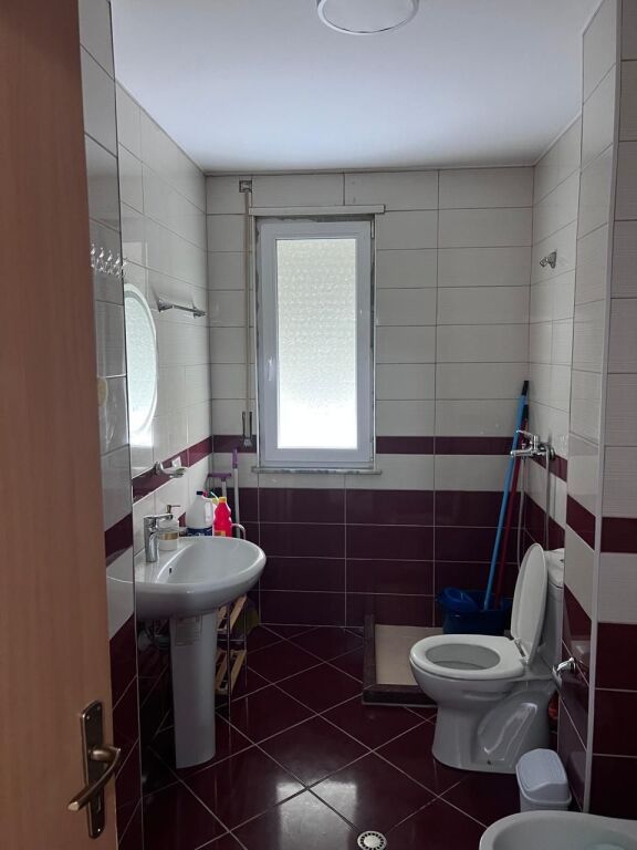 🏡 SHITET APARTAMENT 1+1 – ZONA E FRESKUT