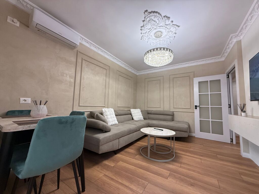 Shesim apartament 2+1 tek Rruga Fortuzi!
