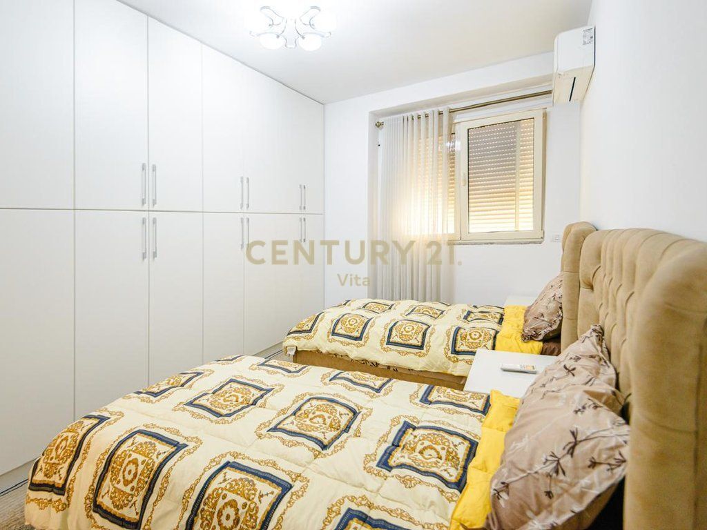 APPARTAMENTO 2+1+2 IN AFFITTO A DURRES!