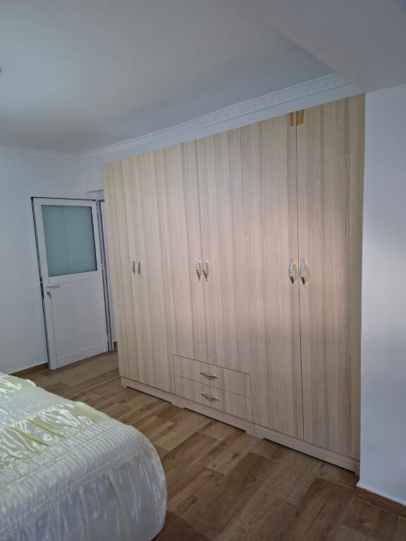 🏡 APARTAMENT 1+1 ME QIRA – RRUGA E RE, VLORË