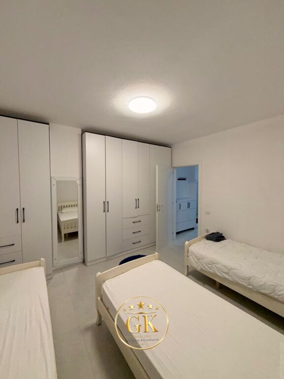 SHITET APARTAMENT 1+1 ME BALLKON ME PAMJE DETI PLAZH DURRES