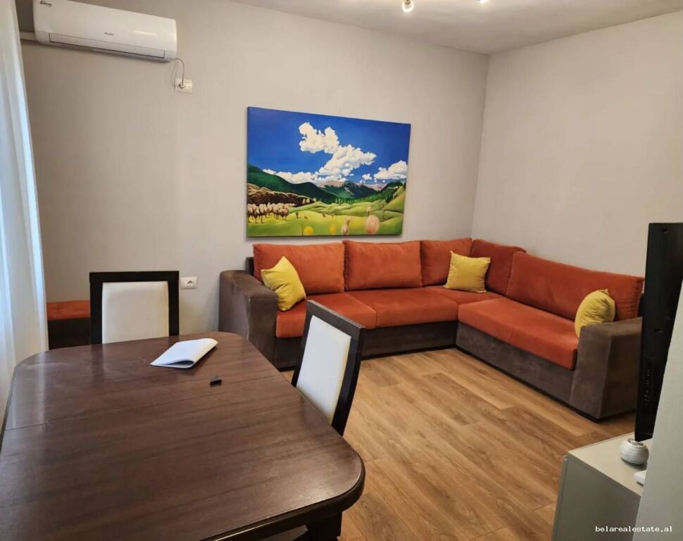 Appartamento 1+1 in Affitto al Mercato Elettrico (ID B211509) Tirana