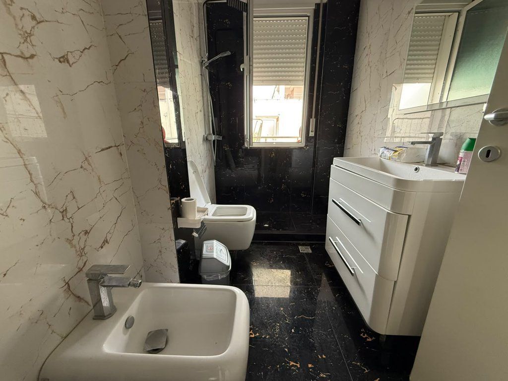 3+1+2 APARTMENT FOR SALE, DRY LAKE, NEAR THE RADISSON TIRANA €260,000