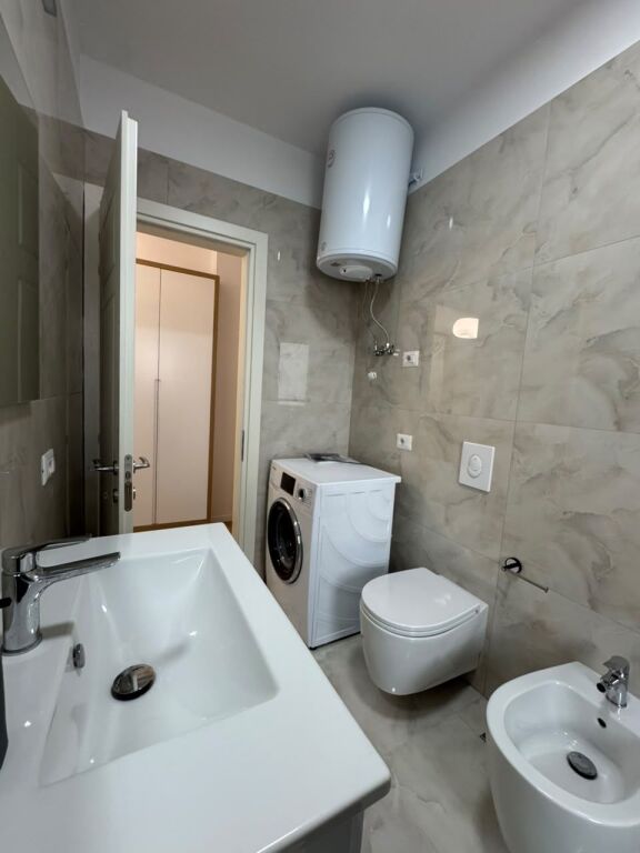 1+1 apartment for rent at 21 Dhjetori