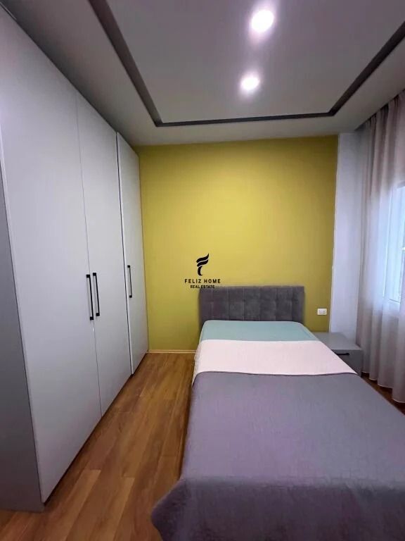 VILLA A 3 PIANI IN AFFITTO A TEG 250.000 LEKE FH-100183