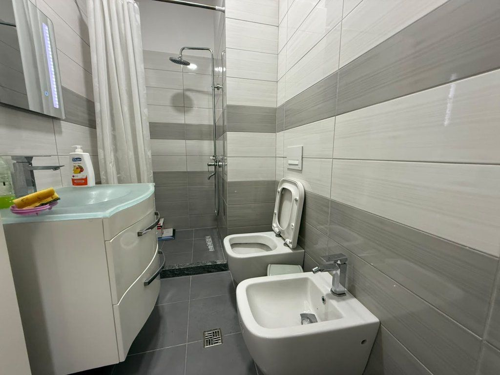 3+1+2 APARTMENT FOR SALE, DRY LAKE, NEAR THE RADISSON TIRANA €260,000