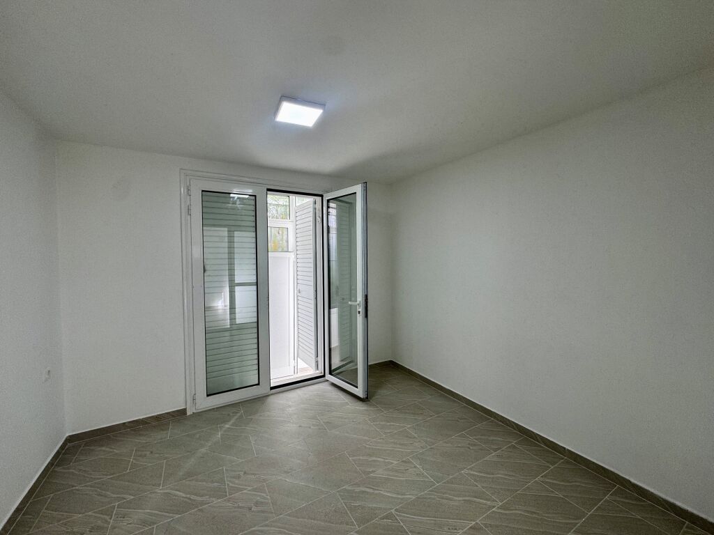 Apartament 2+1 bosh ne Myslym Shyr