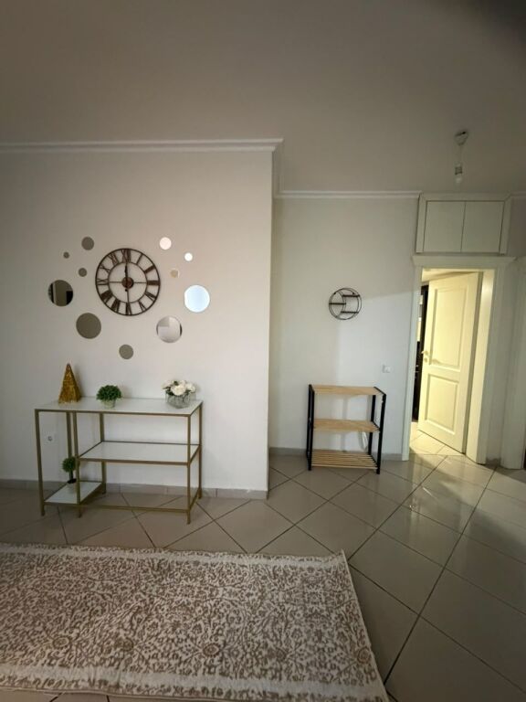 Apartament me qera 2+1 Komuna e Parisit