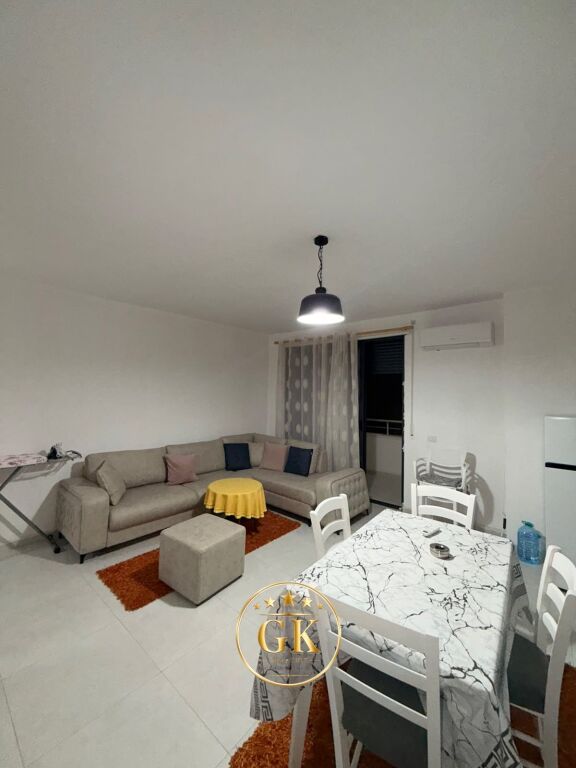 SHITET APARTAMENT 1+1 ME BALLKON ME PAMJE DETI PLAZH DURRES