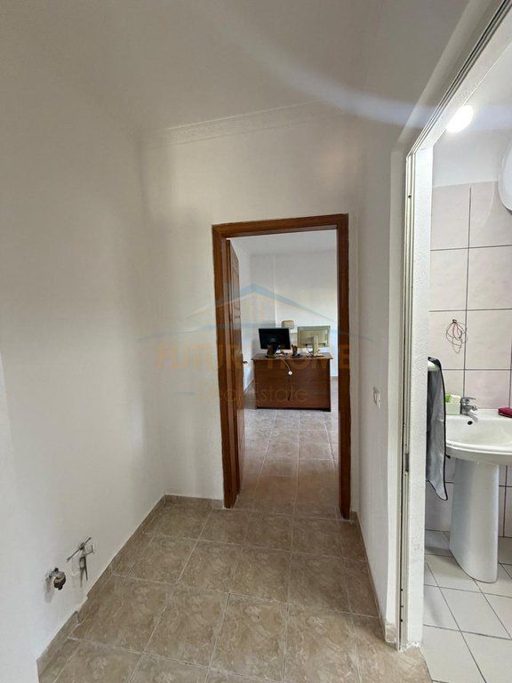 Shitet, Apartament 2+1, Vila Zogut, Durres 110,000 €