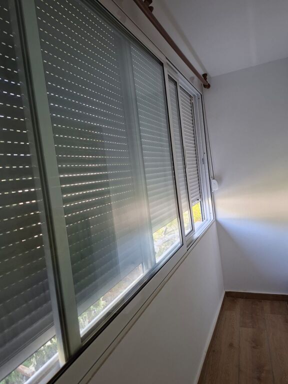 Apartament 1+1 . Ne pallat ekzistues . E sapomobiluar