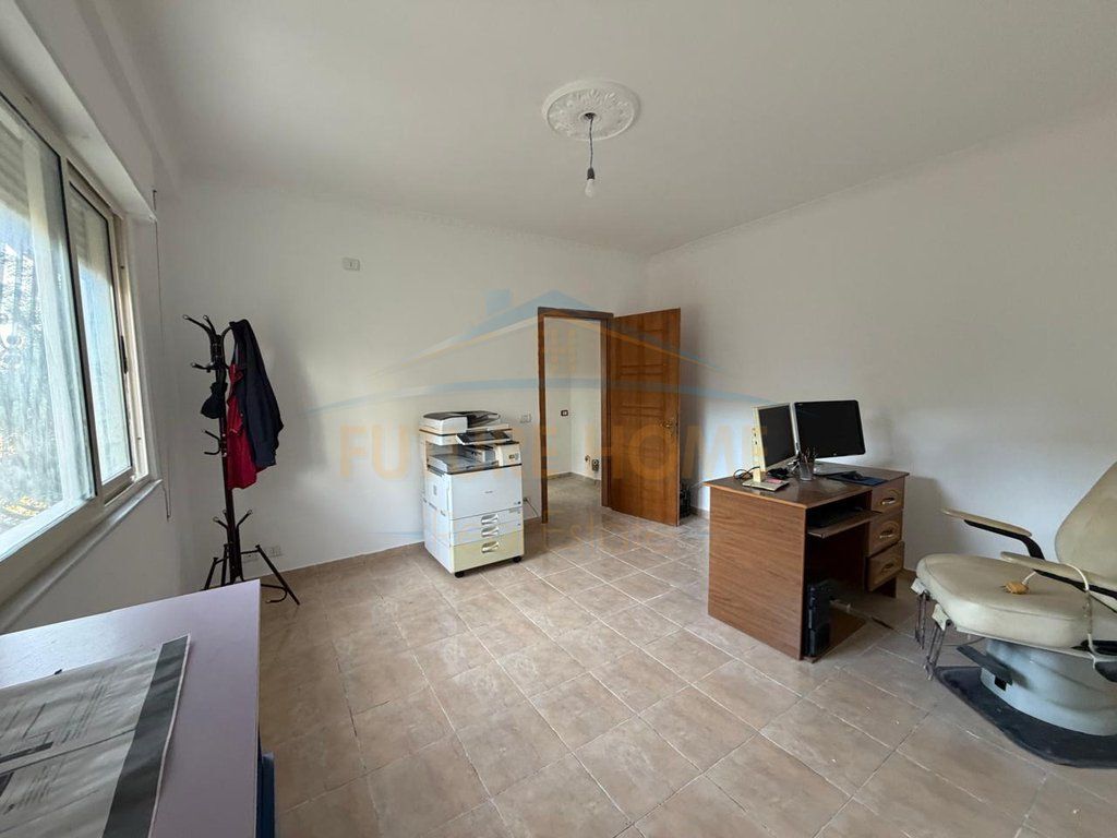 Shitet, Apartament 2+1, Vila Zogut, Durres 110,000 €
