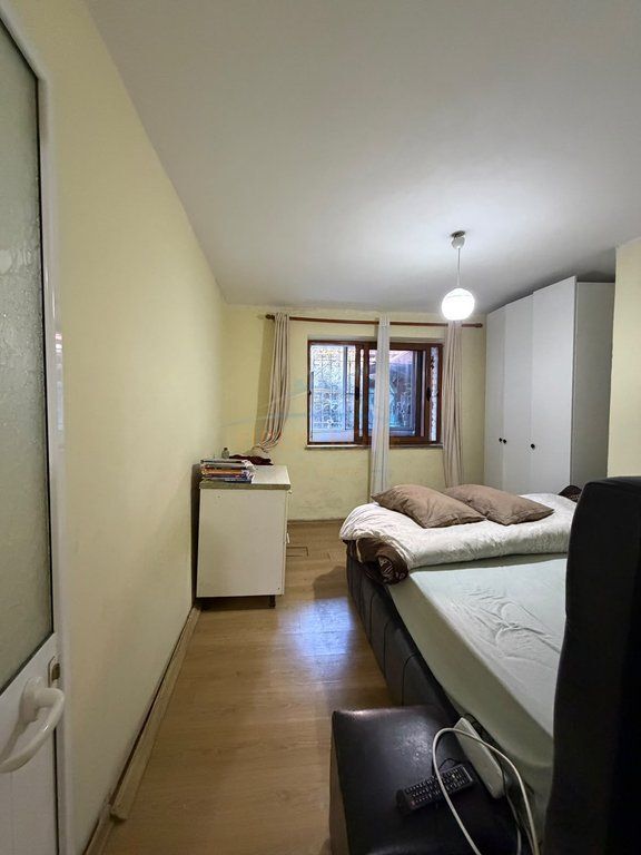 Shitet, Apartament 1+1, Ali Dem . Orange75823