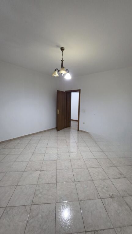 🏡 OCCASIONE | VENDESI APPARTAMENTO 3+1+2 – KOMUNA E PARISIT