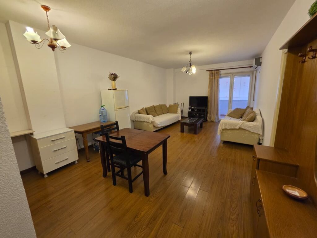 🏡 APPARTAMENTO 1+1 IN AFFITTO AD ALI DEMI!  📍 Posizione: Ali Demi, Tirana