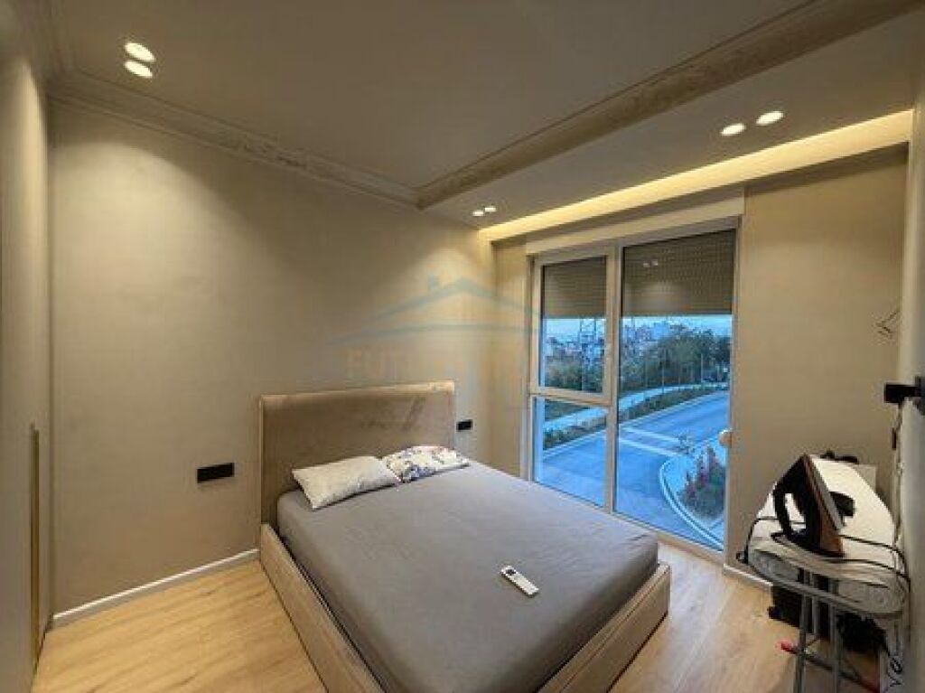 Shite, Vile, AbA Residence, Tirane