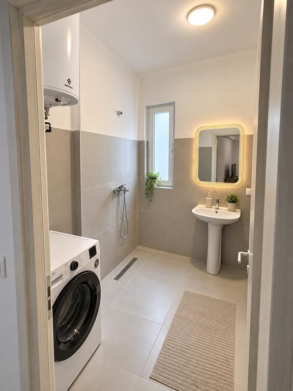 EX CAMPO DELL’AVIAZIONE, APPARTAMENTO 2+1+2 CON POSTO AUTO IN AFFITTO – RIVER RESIDENCE!