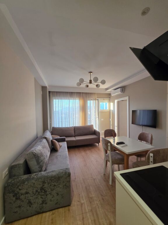 Apartament me qira tek Ish tregu Elektrik