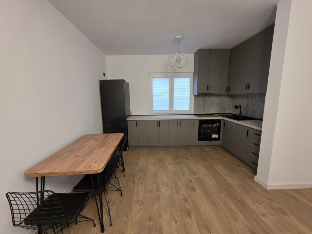Apartament 2+1 per qera Bulevardi i Ri !