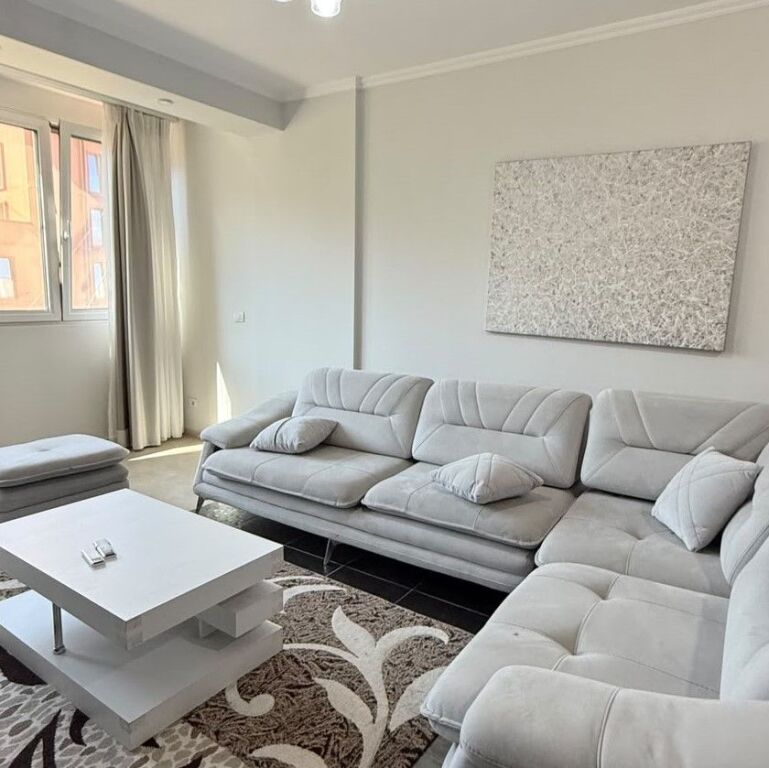 🏡 JEPET ME QIRA APARTAMENT 3+1 – RRUGA E KAVAJËS