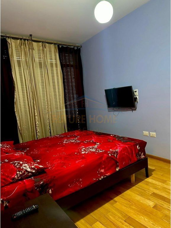 Shitet, Apartament 2+1+2, Unaza e Re