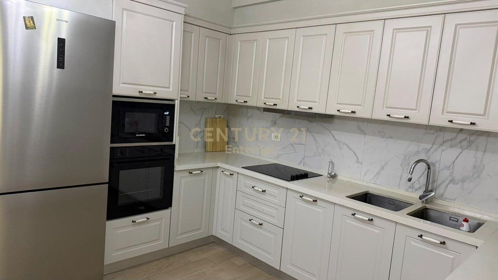 Appartamento 1+1 + posto auto a Green City 680 € /mese