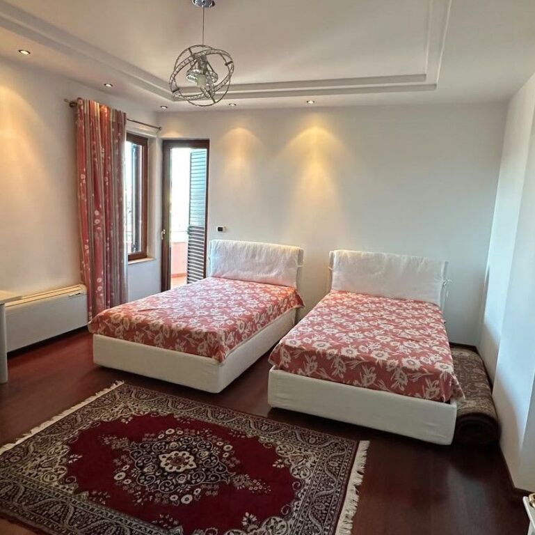 🏡 APPARTAMENTO 4+1+3 IN AFFITTO – BLLOK