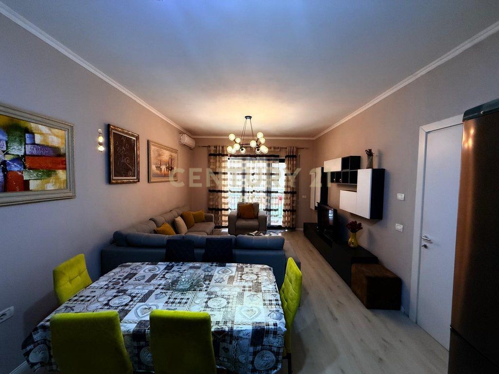 VENDESI APPARTAMENTO 1+1 CON POSTO AUTO – GREEN CITY ! 190,000 €