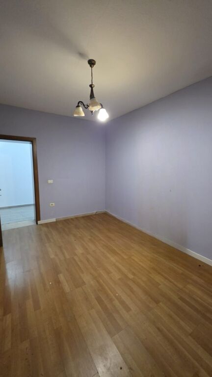 🏡 **OKAZION! SHITET APARTAMENT 3+1+2 – KOMUNA E PARISIT**