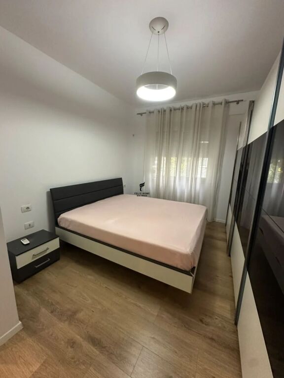 APARTMENT FOR RENT 3+1+2+2 PARKING SPACES DRY LAKE 130,000 LEKE FH-100174