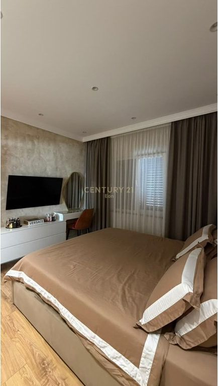 SHITET APARTAMENT ME PAMJE DETI, 2+1+2 TUALETE VILA E ZOGUT, DURRES !