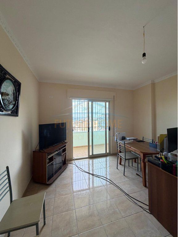 Shitet, Apartament 2+1, Vila Zogut, Durres 110,000 €