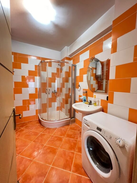 Apartament Me Qera 2+1 Tek Komuna e Parisit (ID B2202169) TIrane