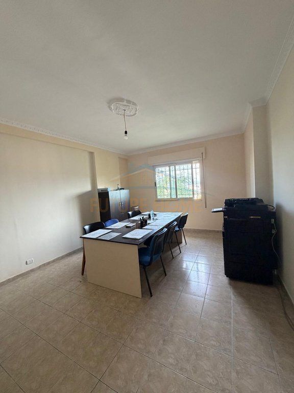 Shitet, Apartament 2+1, Vila Zogut, Durres 110,000 €