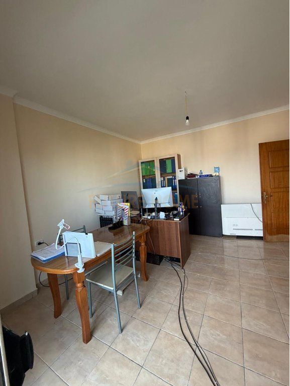 Shitet, Apartament 2+1, Vila Zogut, Durres 110,000 €