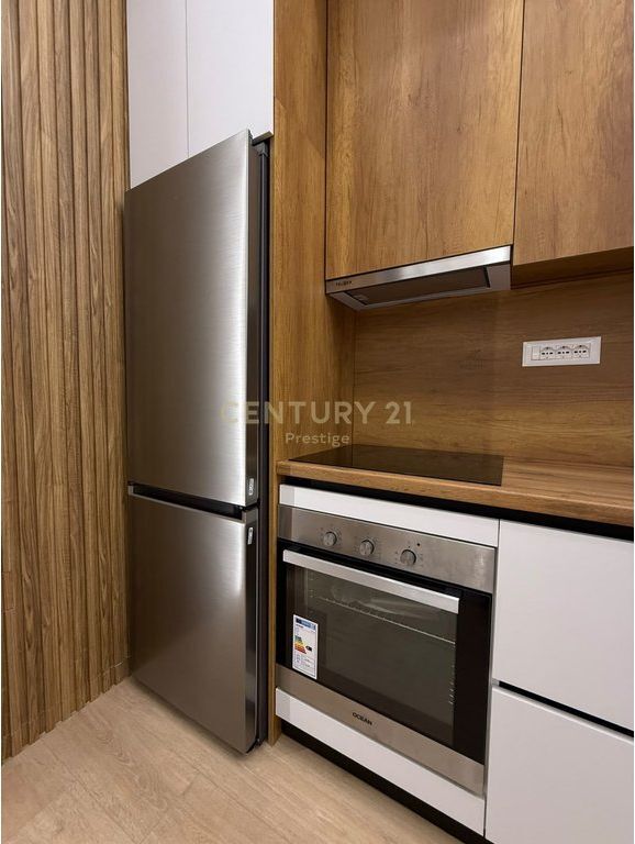 1+1 APARTMENT FOR RENT, MYSLYM SHYRI, TIRANA!