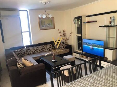 3+1 Apartment with Balcony for Rent in Laprake €1,150
