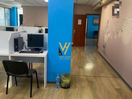 JEPET AMBIENT BIZNESI 280 M2 ME QERA TE SELVIA 3.000 EURO