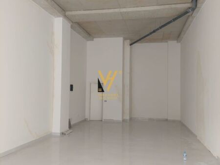 NEGOZIO IN VENDITA 84 M2 IN VIA JORDAN MISJA 207.700 EURO