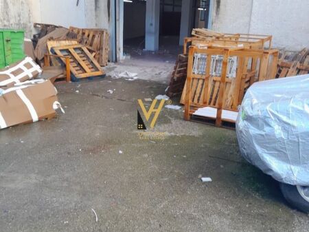JEPET MAGAZINE 350 M2 ME QERA NE YZBERISHT 1.400 EURO