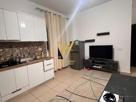 JEPET APARTAMENT 1+1+BALLKON ME QERA TE RRUGA 5 MAJI 500 EURO