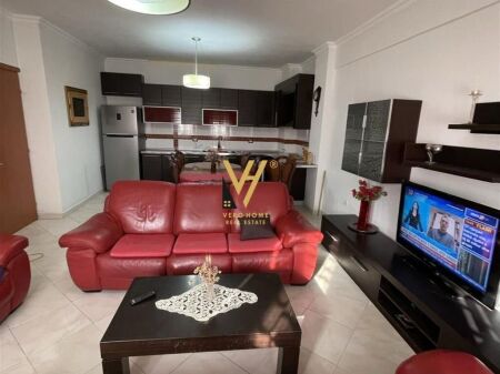 JEPET APARTAMENT 2+1+BLK ME QERA NE DAJT 450 EURO