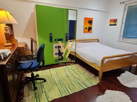 JEPET APARTAMENT 1+1 ME QERA NE BLLOK 600 EURO
