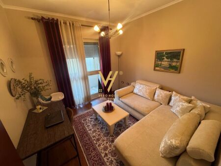 SHITET APARTAMENT 3+1+2+BLK NE QENDER 320.000 EURO