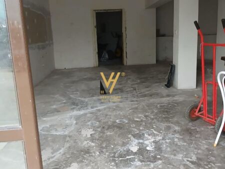 FOR RENT 100 M2 WAREHOUSE NEAR THE OLD ELECTRIC MARKET 30,000 LEK