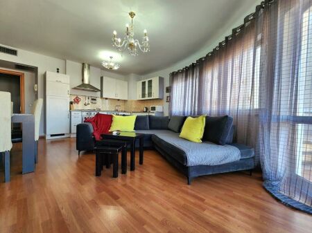 A 1+1 apartment is for rent at Zogu I Zi for 520 euros.