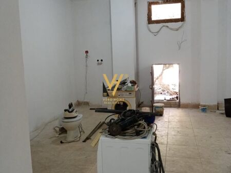 AFFITTASI AMBIENTE DI 140 M2 PRESSO IL MERCATO ELETTRICO 1.200 EURO
