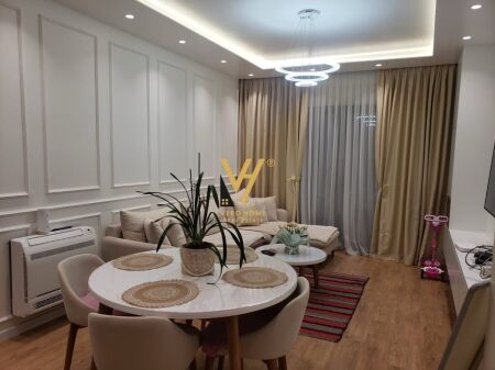 SHITET APARTAMENT 2+1+2 TEK KOMPLEKSI OASIS 250.000 EURO