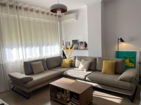 JEPET APARTAMENT 1+1 ME QERA NE DON BOSKO 600 EURO